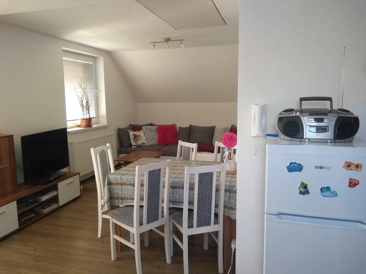 Apartman Lusy Vel'ka Lomnica Exterior foto